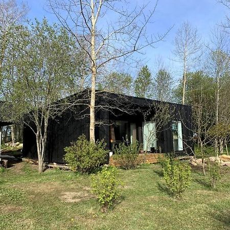 Small Cozy 3-Room House With Terrace & Large Garden Ilmandu Экстерьер фото