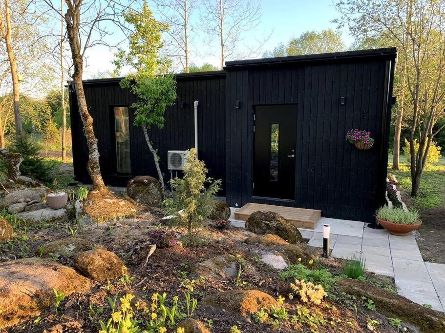 Small Cozy 3-Room House With Terrace & Large Garden Ilmandu Экстерьер фото